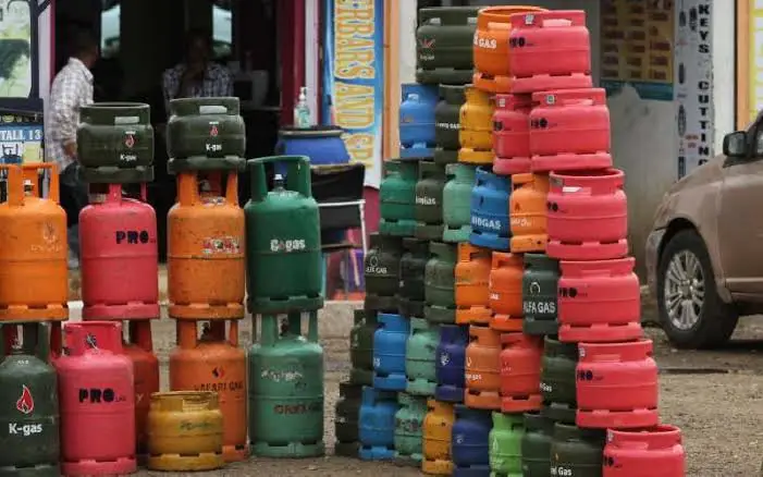 GAS REFILL PER KG