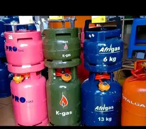 Refilling a 13kg gas cylinder in Nairobi - kegasdealers